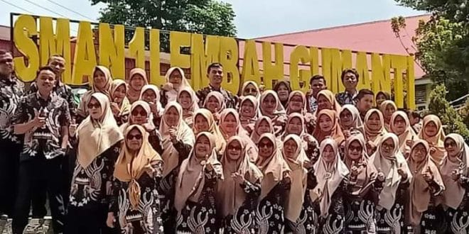 seragam batik sma 1 lembah gumanti padang